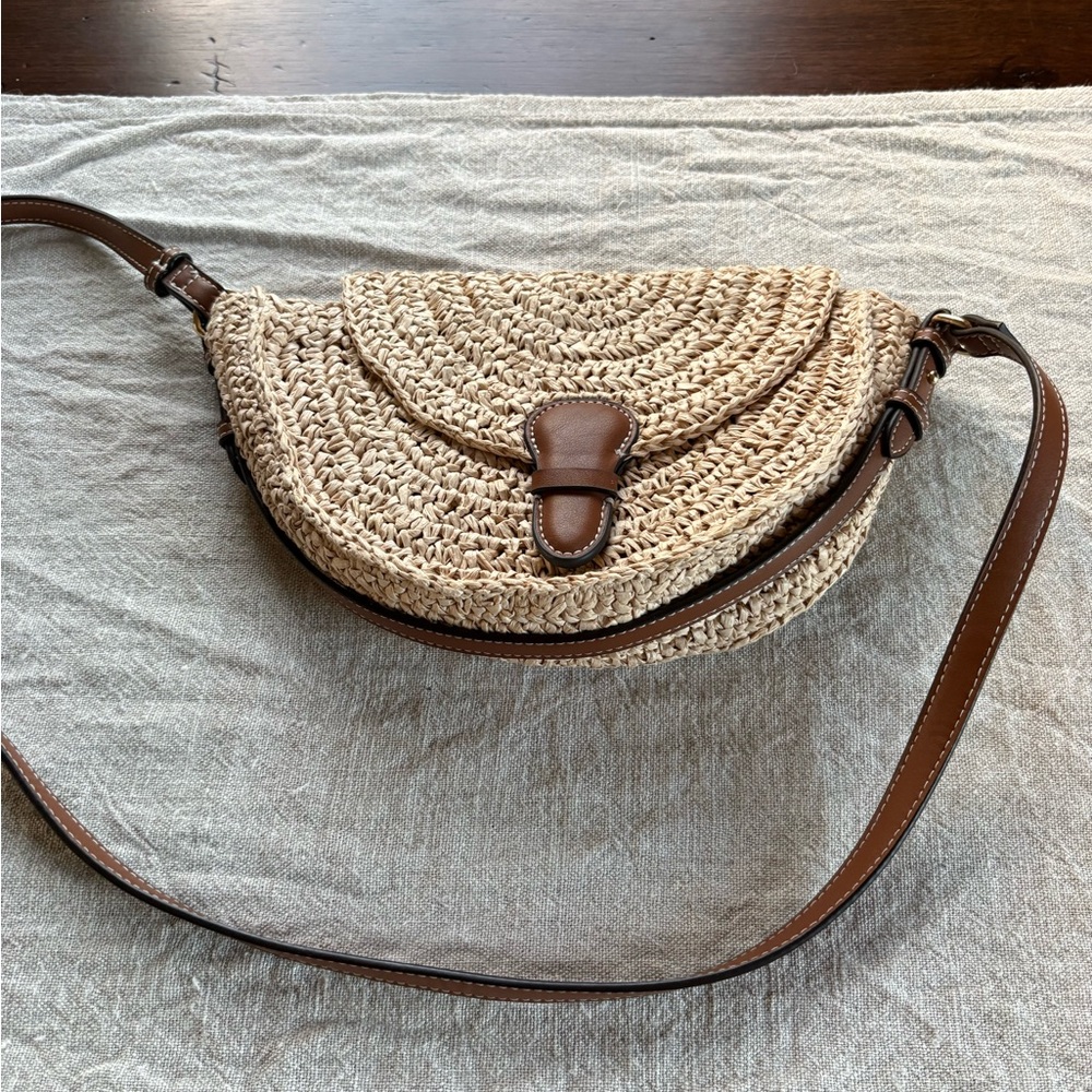 Zara crossbody Woven bag never used